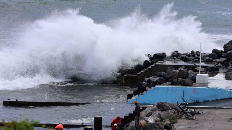 L'île française de La Réunion en alerte rouge à l'approche du cyclone Garance