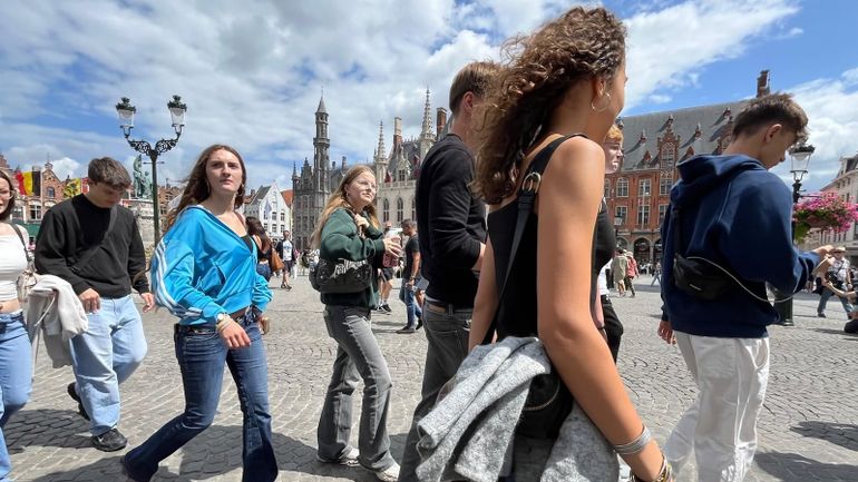 Surtourisme à Bruges : entre intérêts économiques et préservation du cadre de vie, un défi colossal