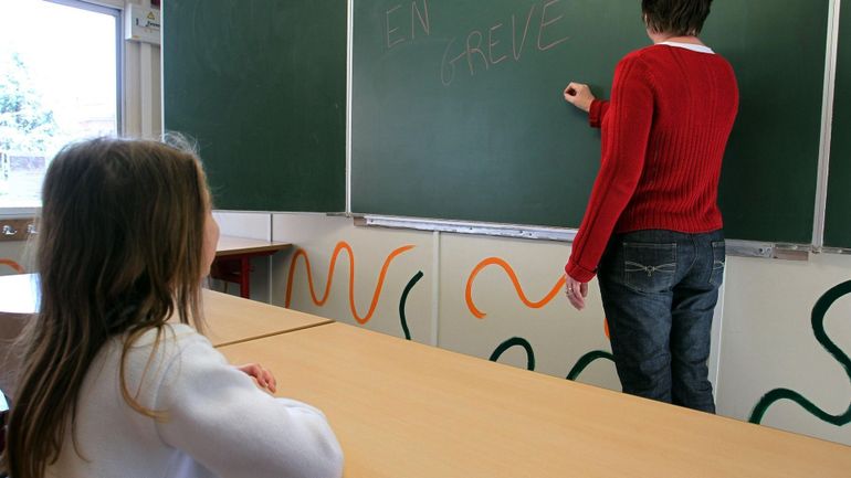 Les profs d'académies pourront accéder au même barème que l'enseignement obligatoire