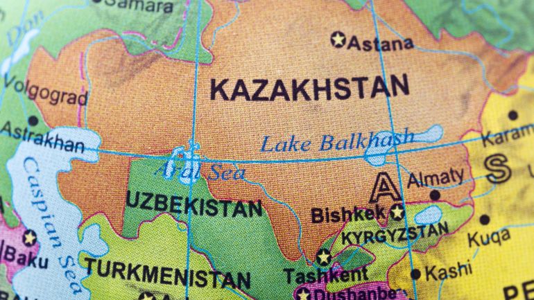 Kazakhstan : neuf morts après des explosions dans un dépôt de munitions