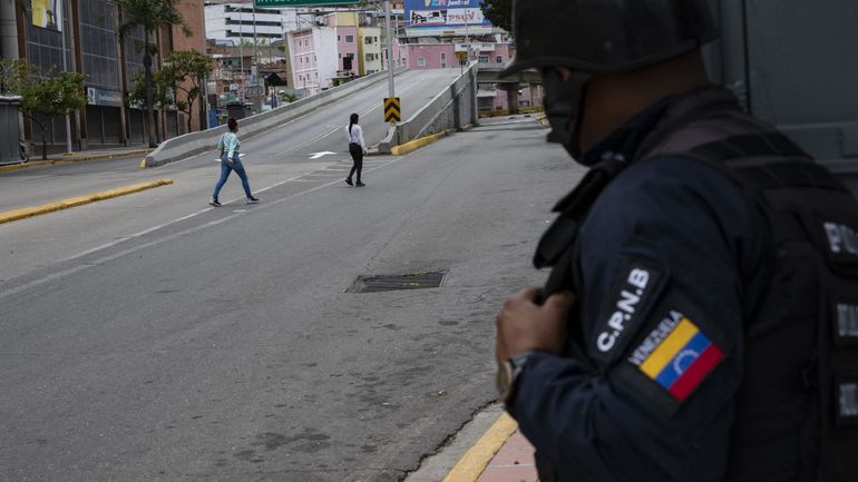Crise au Venezuela : heurts entre des bandes criminelles et la police à Caracas