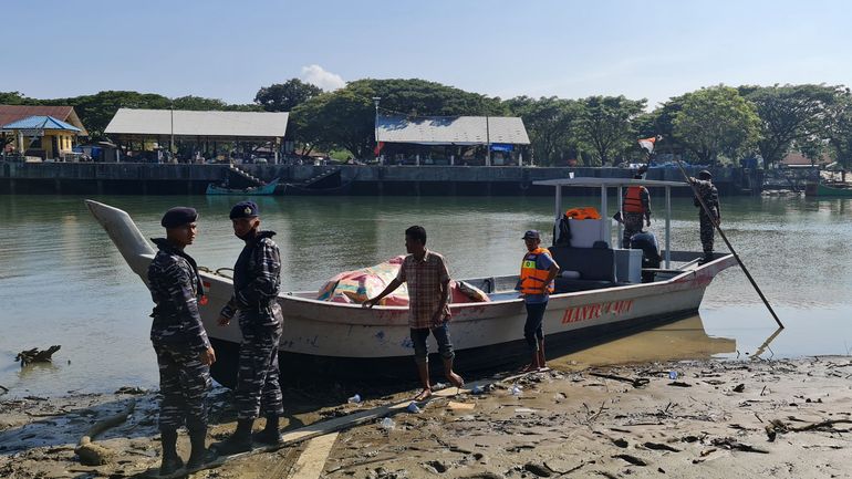 L'Indonésie repousse des Rohingyas, renvoyant leur bateau vers la Malaisie