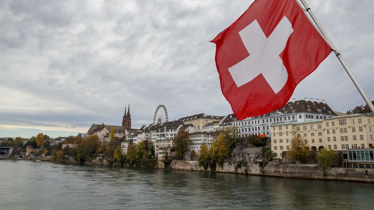 Suisse : les autorités du canton de Bâle vont reverser un trop-perçu de près de 2,7 milliards d'euros aux contribuables