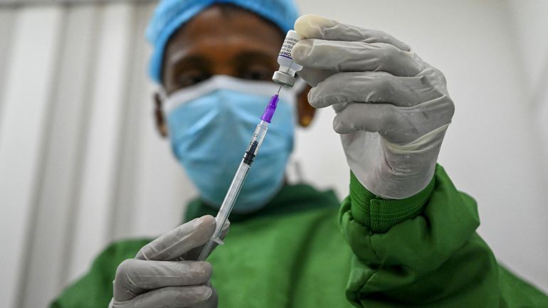 La justice américaine suspend l'obligation de vaccin voulue par Biden dans des entreprises