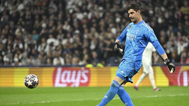 Thibaut Courtois résigné après la défaite du Real lors du Clasico : "Il faudrait que le Barça perde 4 matches..."