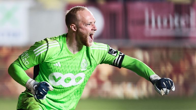 Arnaud Bodart fait ses adieux aux supporters du Standard : 