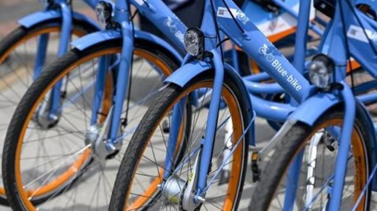 Journée mondiale du vélo : des cyclistes applaudis dans tout le pays