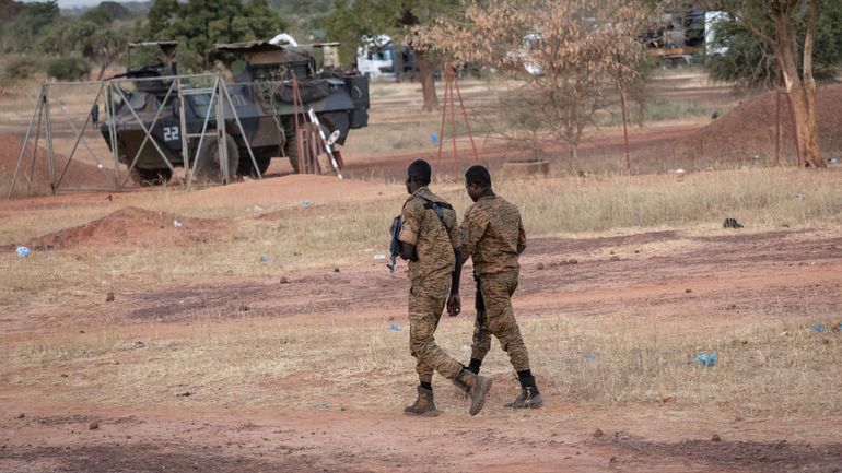 Burkina : l'armée va enquêter sur 