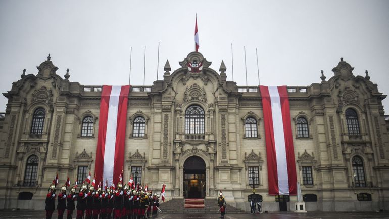 Pérou: perquisition du palais présidentiel à la recherche de la belle-soeur du président