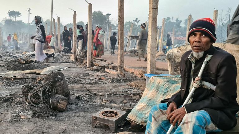 Bangladesh : des milliers de réfugiés Rohingyas se retrouvent sans abri après un incendie présumé criminel