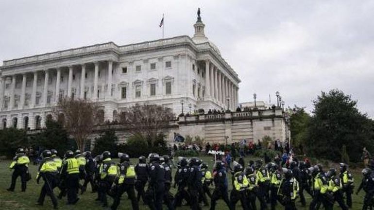 Insurrection à Washington: dix ans de prison pour un policier impliqué dans l'assaut du Capitole