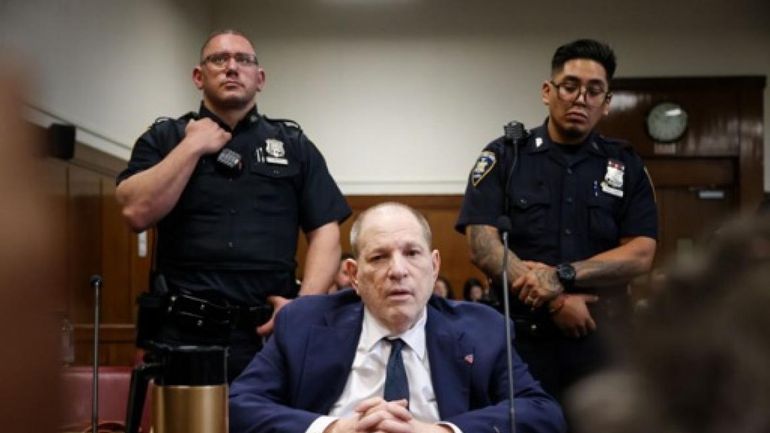 Harvey Weinstein déclaré coupable d'une agression sexuelle à son procès à New York