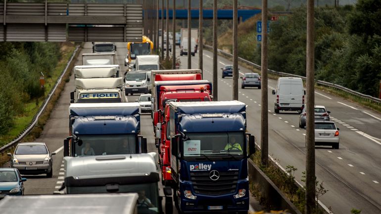 Guerre en Ukraine : l'UE envisage de faciliter le fret routier depuis l'Ukraine