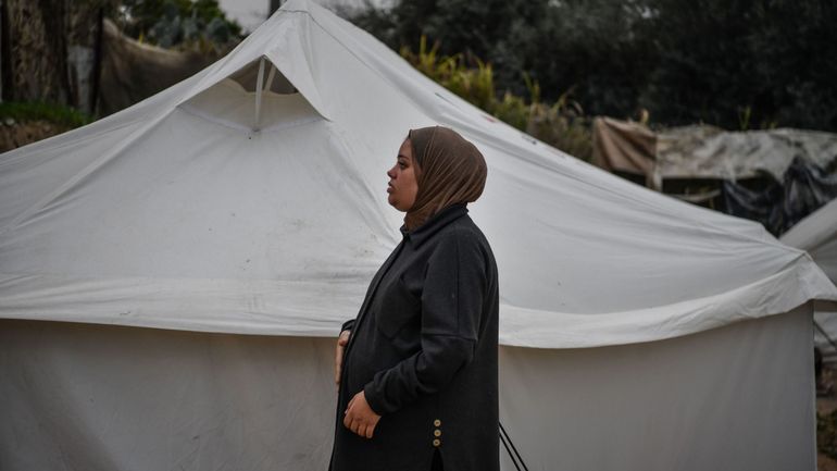 Journée internationale des droits des femmes : à Gaza, l'enfer pour des milliers de femmes enceintes, des accouchements à la lumière des téléphones portables