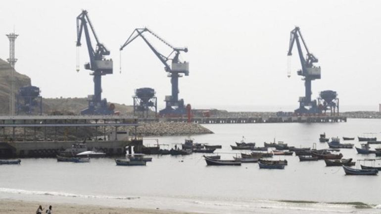 Le Pérou ferme 88 ports en raison de fortes vagues dans le Pacifique