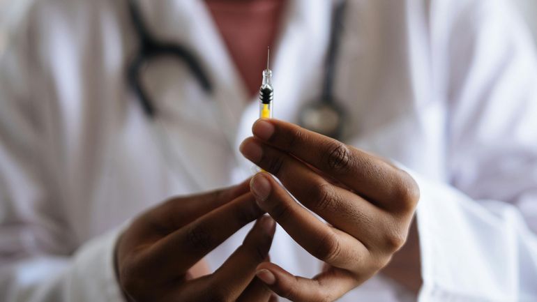 Infections respiratoires : est-ce encore utile de se faire vacciner à cette période de l'année ?