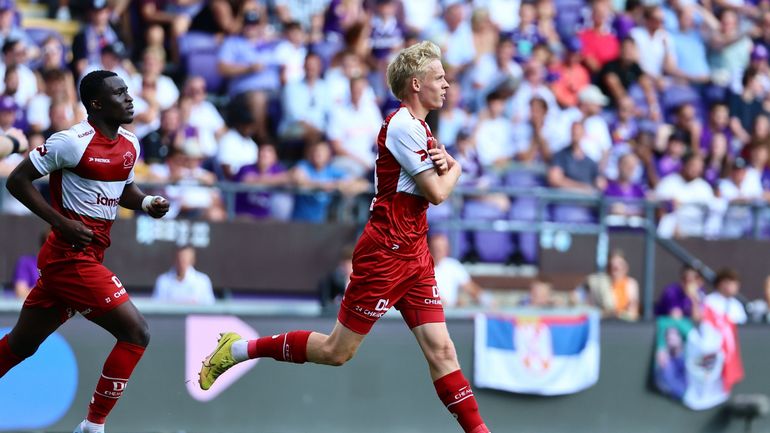 Zulte Waregem surprend Anderlecht dans le temps additionnel, première défaite de la saison pour les Mauves