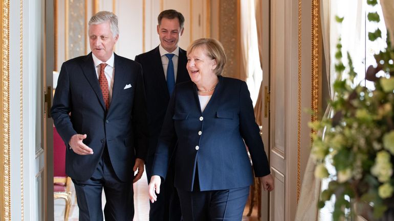 Angela Merkel reçoit du roi Philippe la plus haute distinction honorifique belge