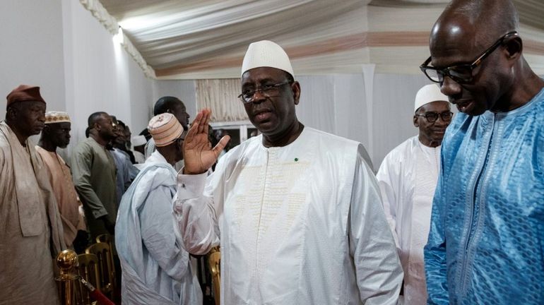 Sénégal : le président annonce le report sine die de la présidentielle, les Etats-Unis le pressent de fixer 