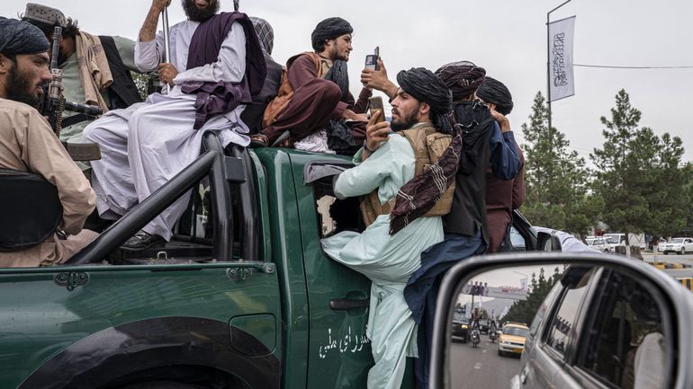 Afghanistan : les talibans commémorent la première année de leur retour au pouvoir avec des parades et un jour férié