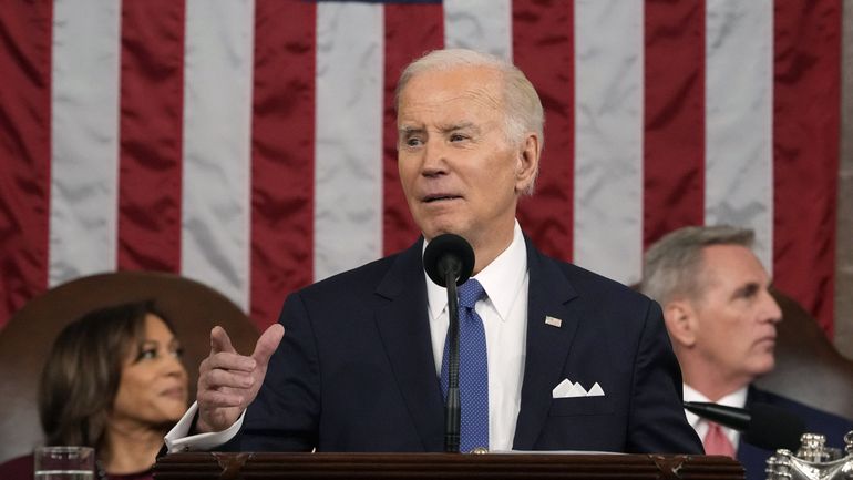 États-Unis : devant le Congrès, Joe Biden se veut porteur d'espoir dans une Amérique déprimée