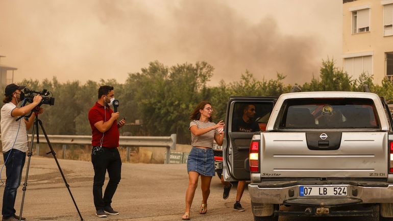 Turquie : un feu de forêt menace les zones habitées à proximité d'un site touristique