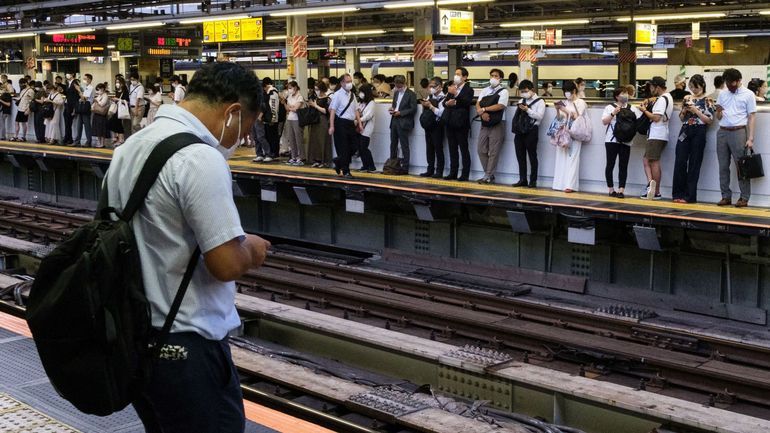 Tokyo : une attaque au couteau fait 9 blessés dans un train