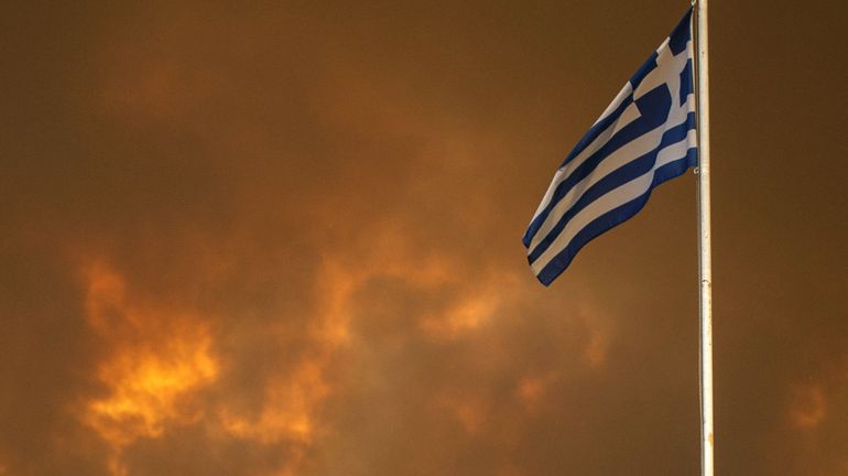 Incendies en Grèce et en Turquie : panorama apocalyptique sur l'île grecque d'Eubée