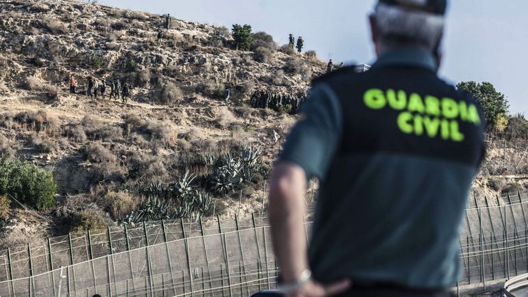 Entrée massive de migrants dans l'enclave de Melilla, en Espagne