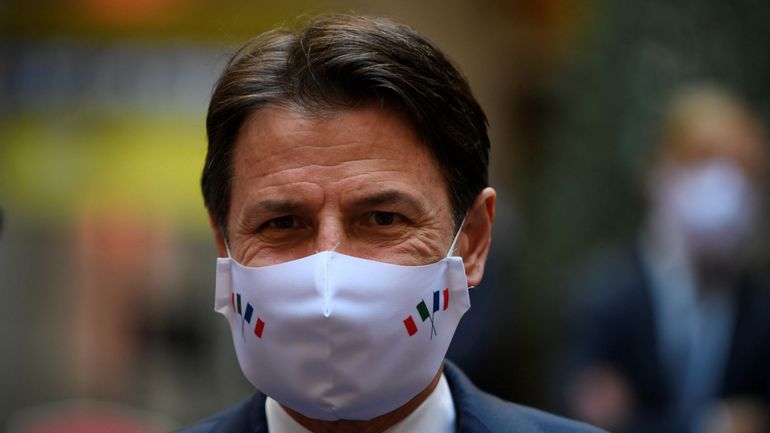 Crise gouvernementale évitée en Italie : les 5 Etoiles restent au gouvernement