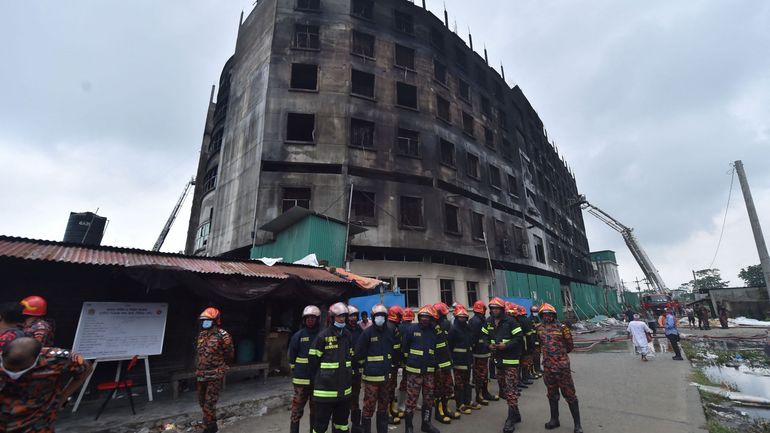 Incendie au Bangladesh : le propriétaire de l'usine accusé d'homicide