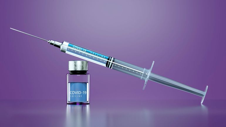 Coronavirus : les nouvelles règles de tests et quarantaines pour les vaccinés entrent en vigueur ce jeudi