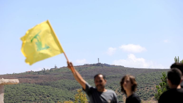 Guerre au Proche-Orient : Le Hezbollah libanais tire plus de 200 roquettes sur l'État hébreu, Israël réplique