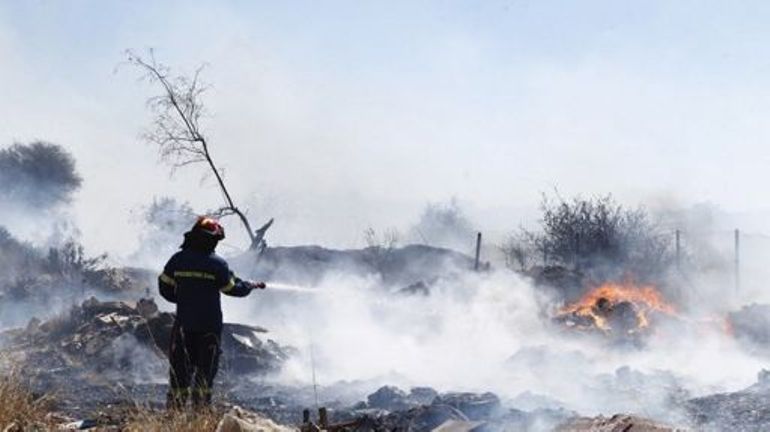 Grèce : colère après un incendie sur l'île de Hydra déclenché par des feux d'artifice depuis un yacht
