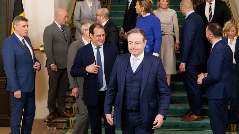 Gouvernement De Wever : le regard espagnol et français sur l'Arizona