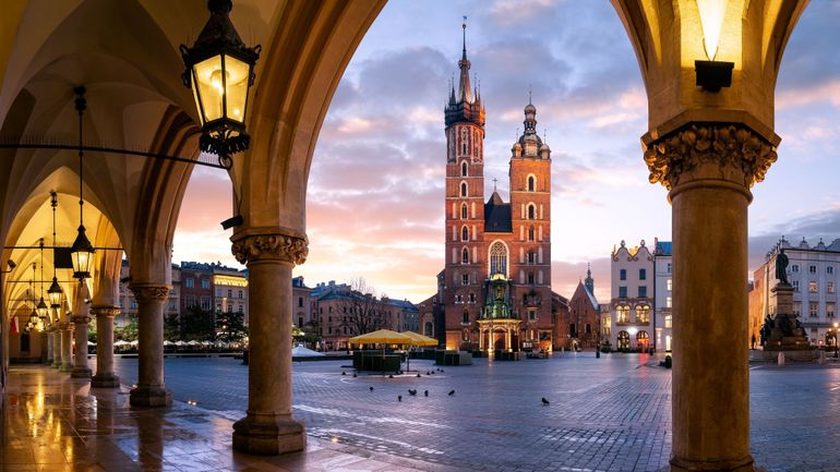 La Pologne annonce la fermeture du consulat de Russie à Cracovie à cause d'