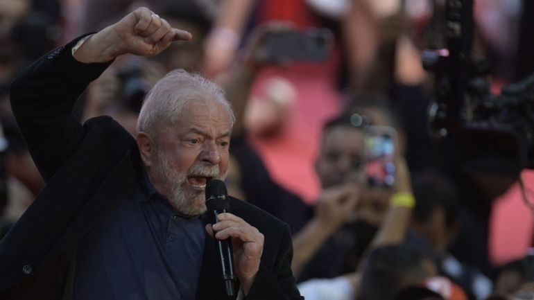 Présidentielle au Brésil : Lula creuse à nouveau l'écart face à Bolsonaro dans un sondage