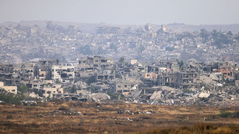 Guerre Israël-Gaza : la Défense civile annonce 33 morts dans des frappes israéliennes sur Gaza, les Houthis revendiquent des tirs sur Israël
