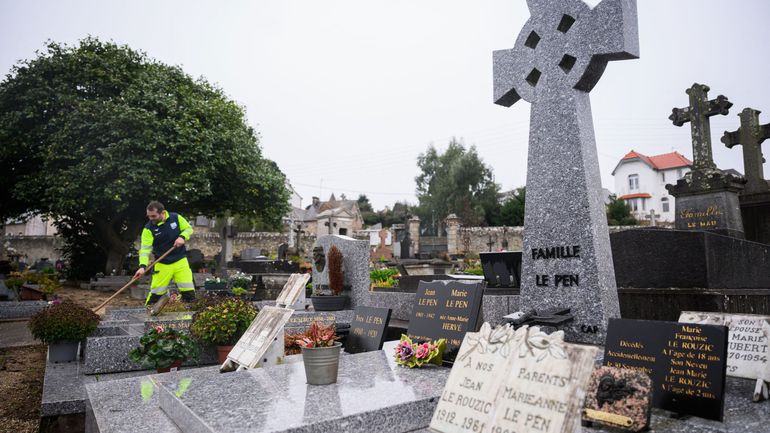 France : à la Trinité-sur-Mer, la tombe de Jean-Marie Le Pen a été vandalisée probablement à coups de masse