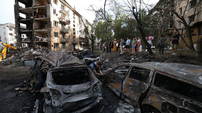 Guerre en Ukraine : journée de deuil à Kiev où le bilan des morts s'alourdit (revoir notre direct)