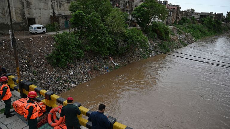 Pakistan : en deux semaines, la mousson a causé la mort d'au moins 50 personnes