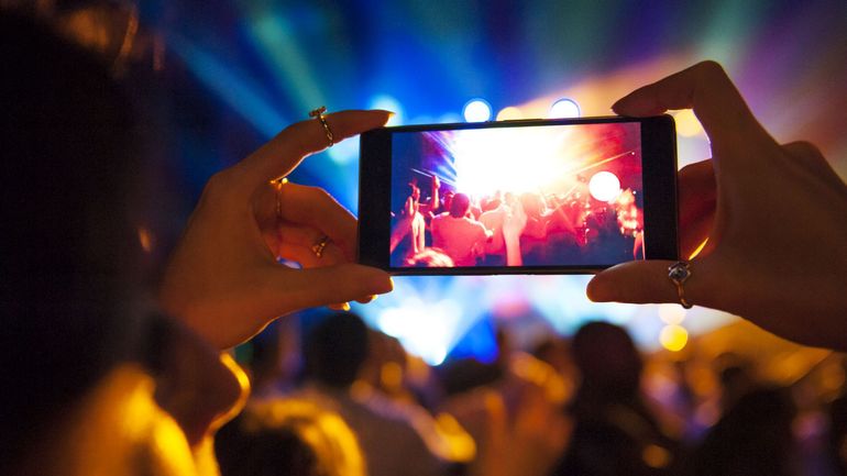 QR : peut-on m'interdire de filmer pendant un concert ?
