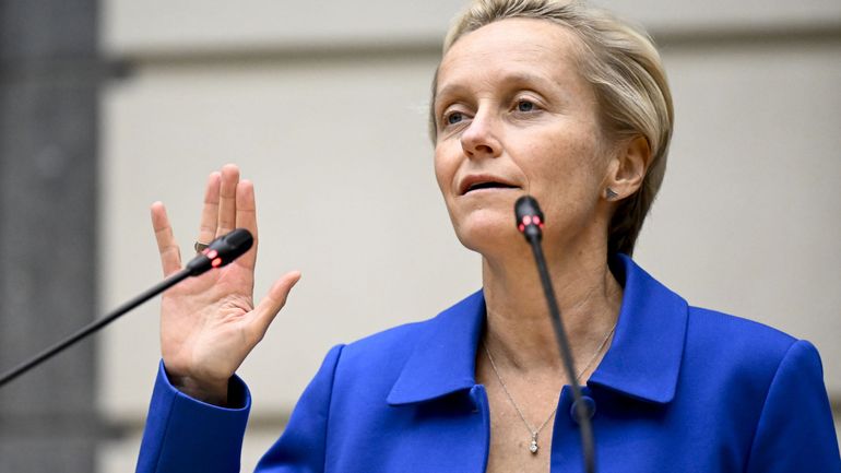 La nouvelle ministre flamande de la Mobilité veut mettre en place la vignette routière au plus vite