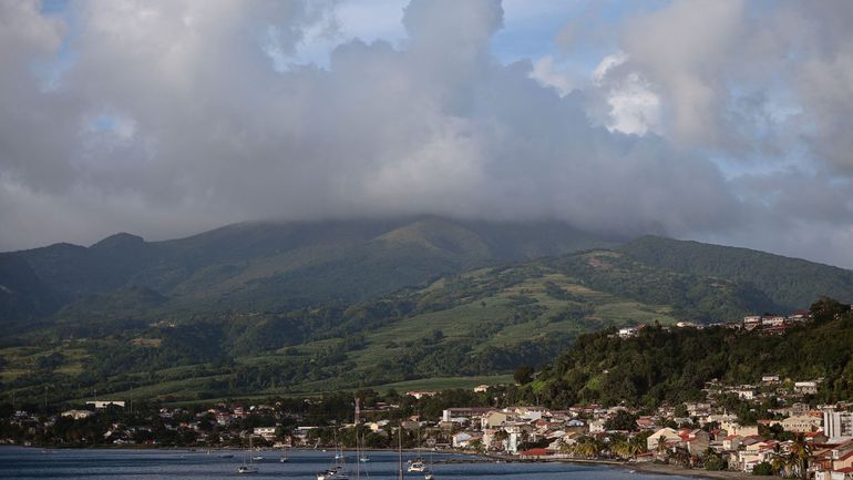 Martinique : la Montagne Pelée sous surveillance, 120 ans après son éruption meurtrière