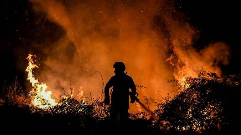 France, Espagne, Grèce, Portugal : l'Europe occidentale encore accablée par les feux de forêt et la canicule