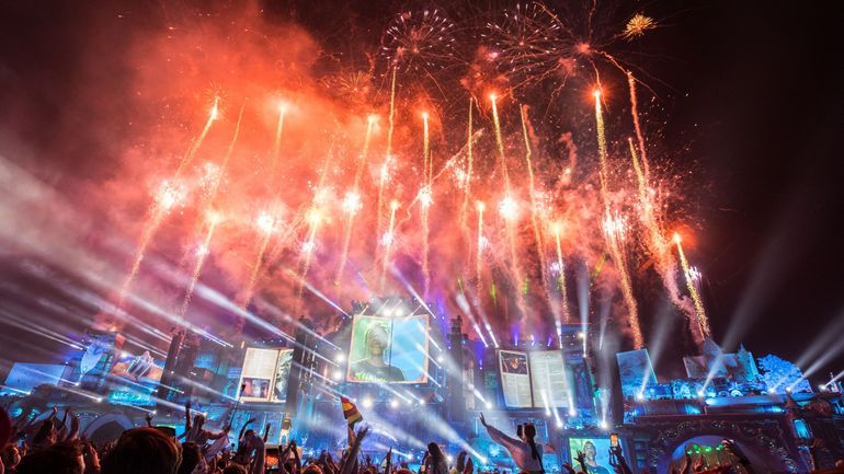 Coup de tonnerre: les bourgmestres N-VA de Boom et Runst interdisent la tenue du festival Tomorrowland cette année