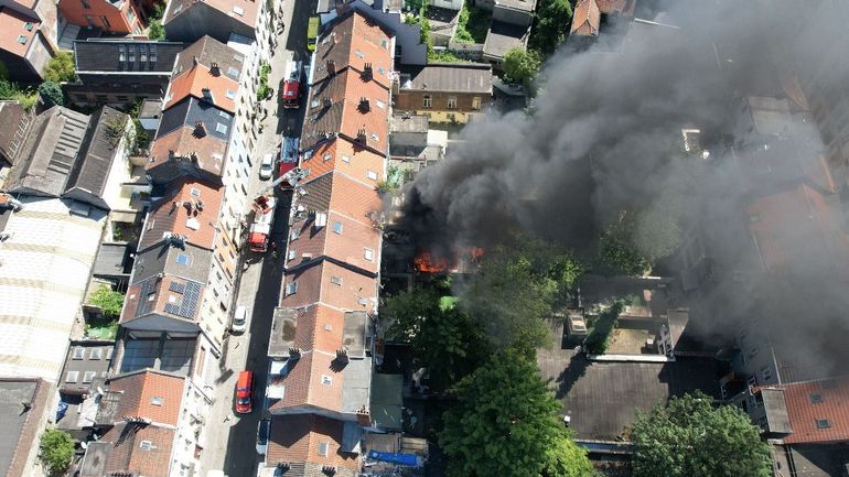 Schaerbeek : trois personnes sauvées par les pompiers lors d'un incendie