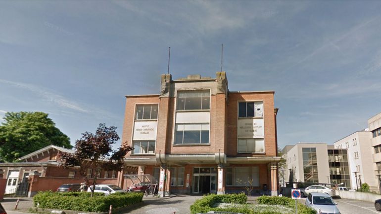 Des coups de feu tirés au pistolet d'alarme devant le CPAS d'Ixelles