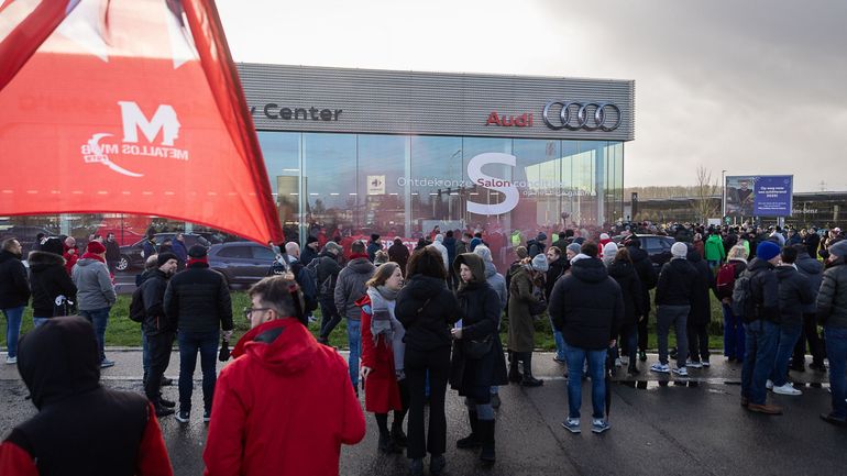 500 travailleurs d'Audi Brussels mènent une action pour réclamer de vraies négociations