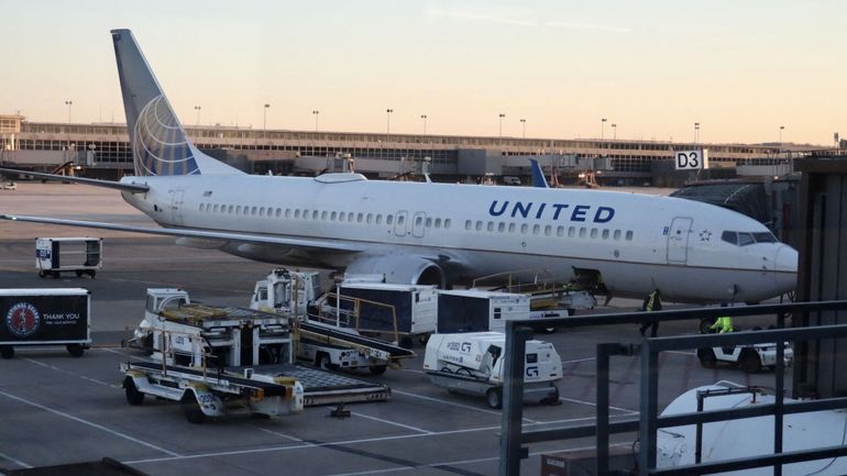 Coronavirus aux Etats-Unis: un juge donne raison à United Airlines, attaquée par des salariés refusant le vaccin